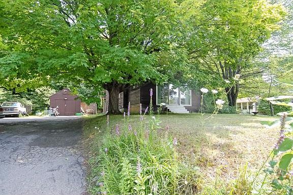 2nd image of 546 Sagamore Ave