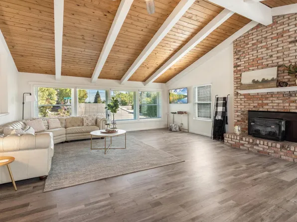 292 Poet Smith Dr, Auburn, CA 95603