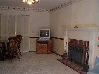 5th image of 5407 Fern Ave