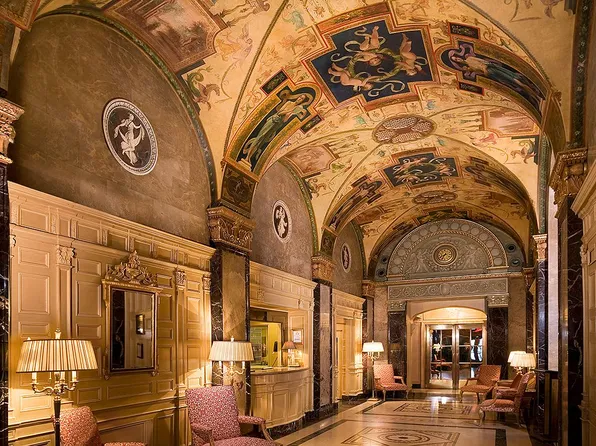 781 5th Ave #1616, New York, NY 10022