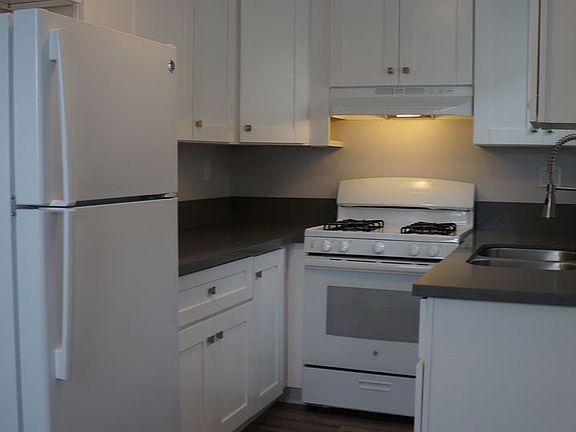 3rd image of 3970 Florida St #A