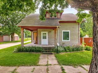 324 E Water St, Saint Charles, MI