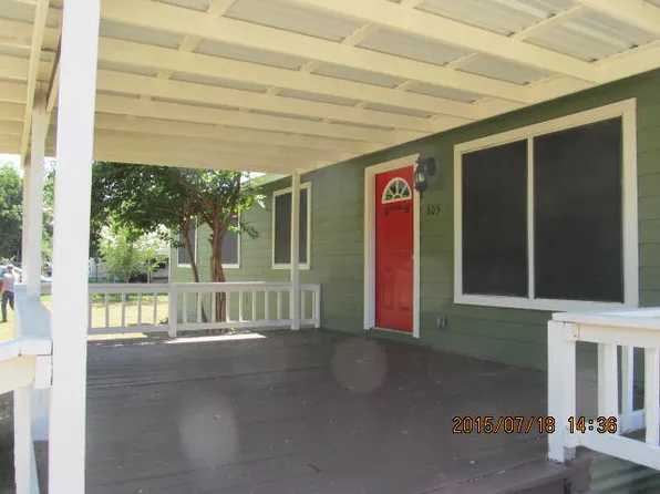 605 Jackson St, Farmersville, TX 75442