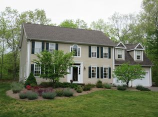 6 Birch St, Ledyard, CT 06339