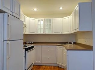16 Locke St #3, Cambridge, MA 02140