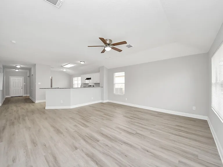 19618 Beachy Ct — Photo 14