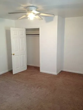 233 Marion St — Photo 4