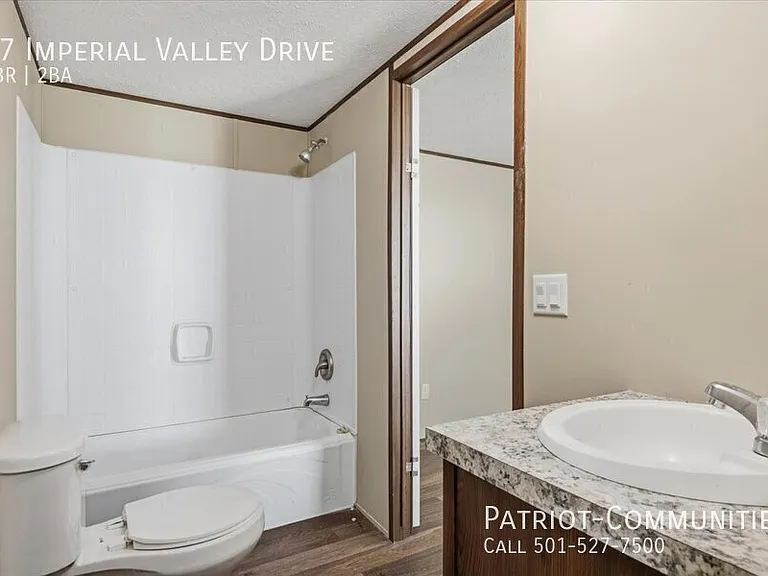 47 Imperial Valley Dr — Photo 12