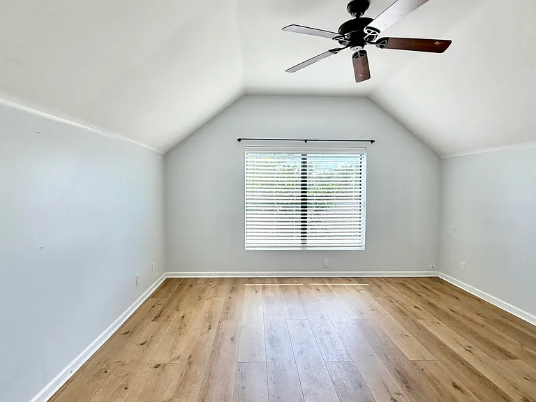 6048 Garrett St — Photo 31