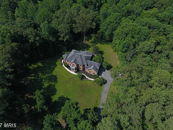 2nd image of 1150 Thompson Ct