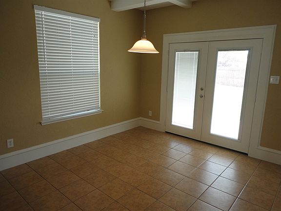 5th image of 514 Golden Bell Dr