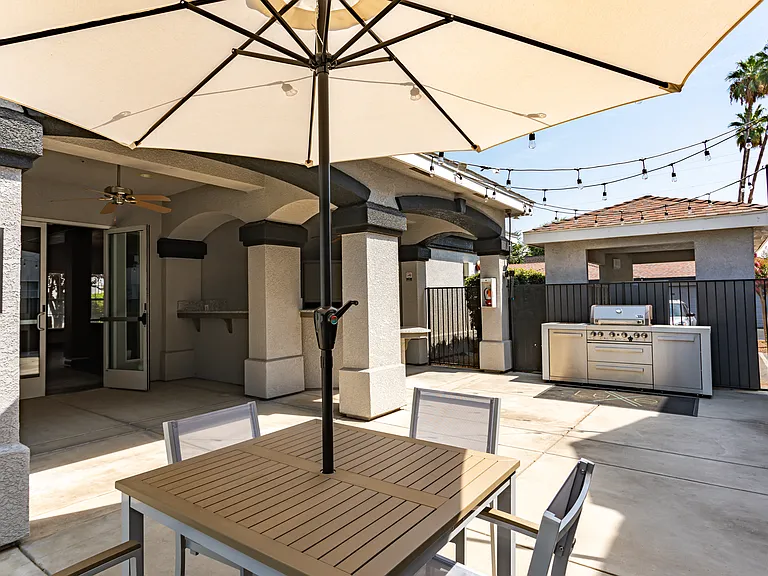 Luxe West BBQ Area