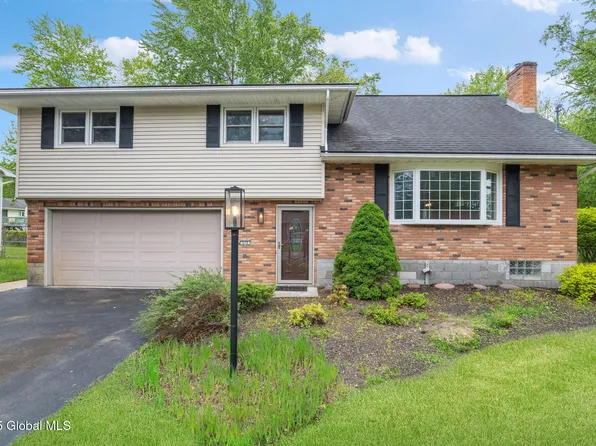 372 Masullo Parkway, Schenectady, NY 12306