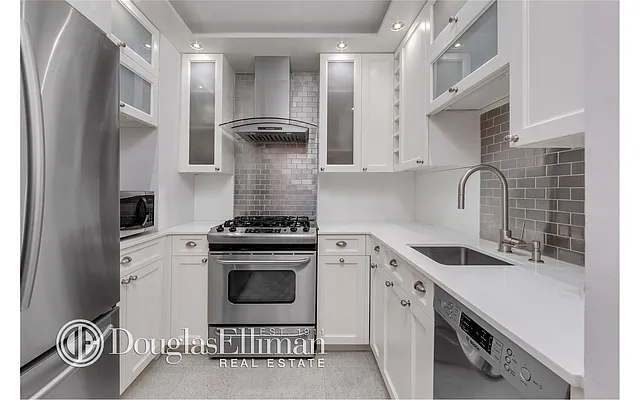Sold by Douglas Elliman | media 6
