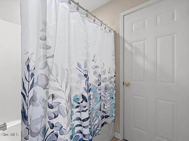119 Grove Landing Ct — Photo 26
