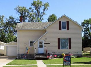 816 7th St NE, Devils Lake, ND 58301