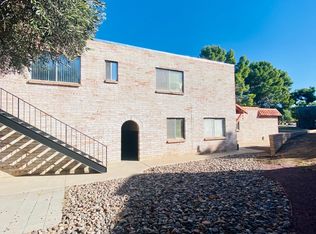 6610 E Calle La Paz, Tucson, AZ 85715
