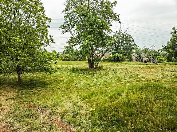4th image of 4795 Sheridan Dr #5