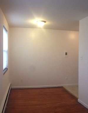 5th image of 5050 Wynnefield Ave APT 310