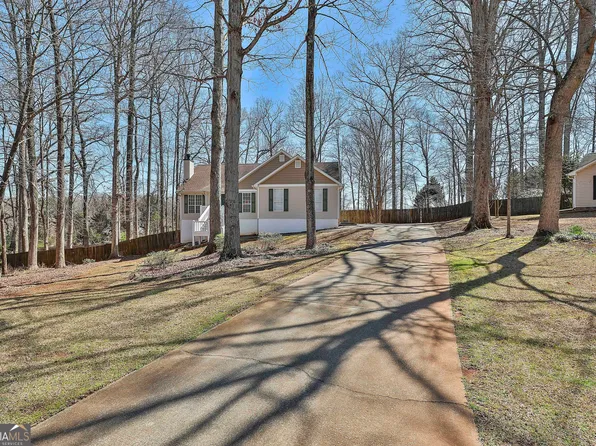 121 Nanette Dr, Newnan, GA 30265