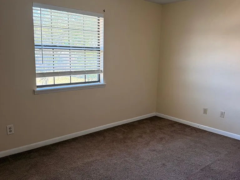 2750 W 12th St #1C — Photo 6