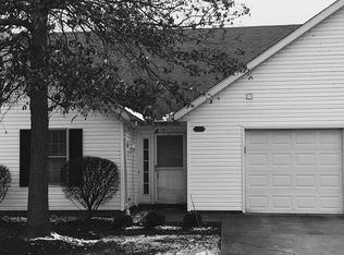 340 Harbor Ridge Ln, Fairport Harbor, OH 44077