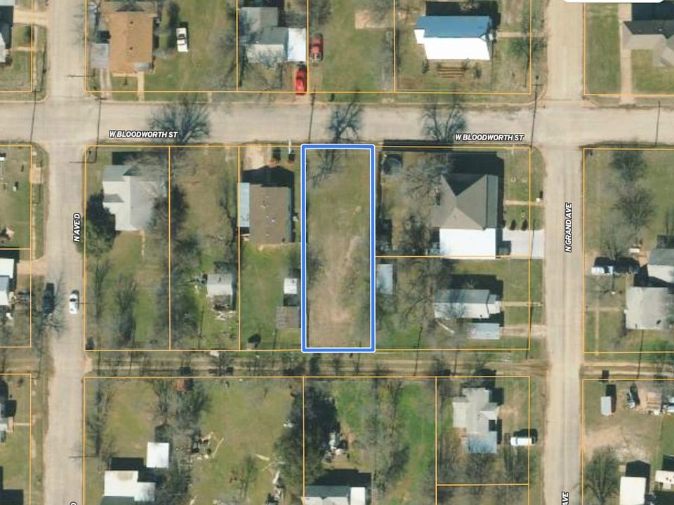1st image of 105 W Bloodworth St