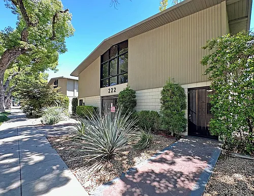 222 S Oak Knoll Ave #5 Photo 1