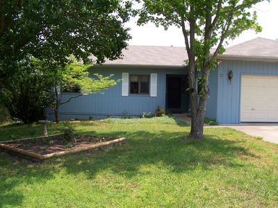 80 Twin Peak Dr, Holiday Island, AR, 72631