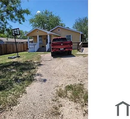 228 Azucena St — Photo 1