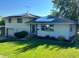 611 Fairlane St, Ida Grove, IA 51445