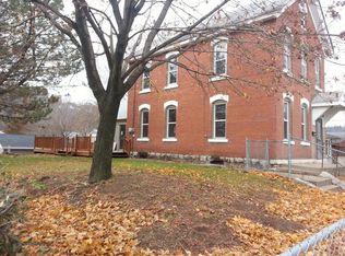 1805 Garfield Ave, Dubuque, IA 52001
