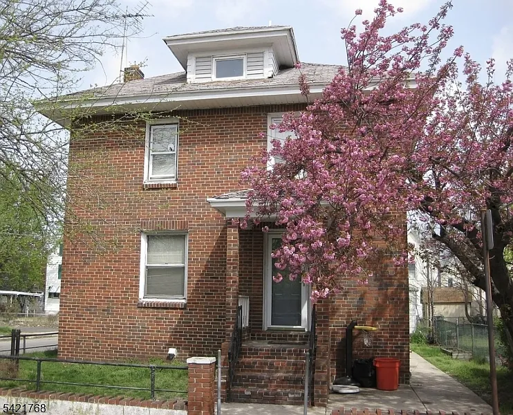 29 W Madison St photo 1