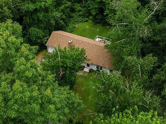 5th image of 159 High Plain Rd