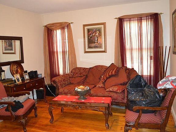 4th image of 21 Dean St