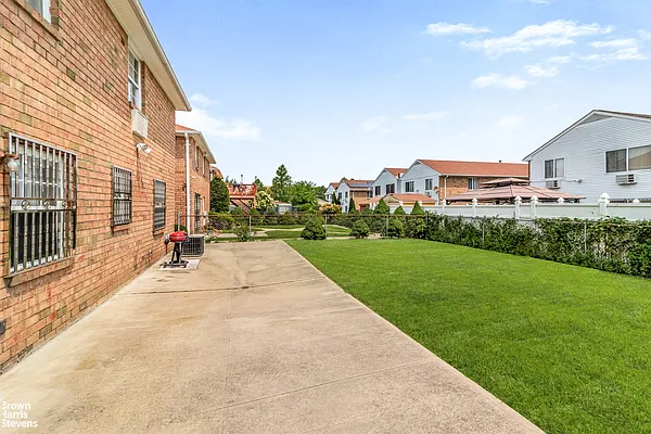 Rented by Brown Harris Stevens | media 5