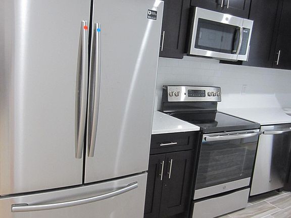 2nd image of 1207 Snyder Ave Floor 3