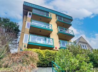 3919 Whitman Ave N APT 102, Seattle, WA 98103