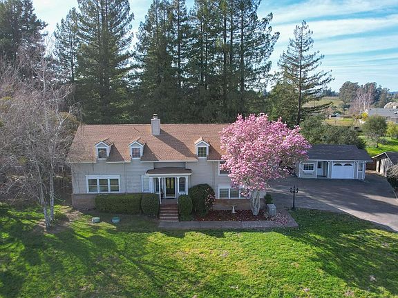 3rd image of 850 Edwards Lane