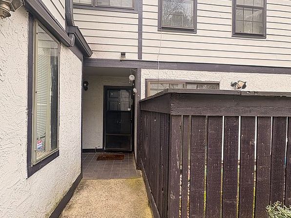 1427 Stone Mill Trce