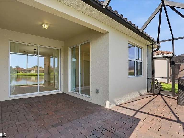 1835 Alameda Dr — Photo 31