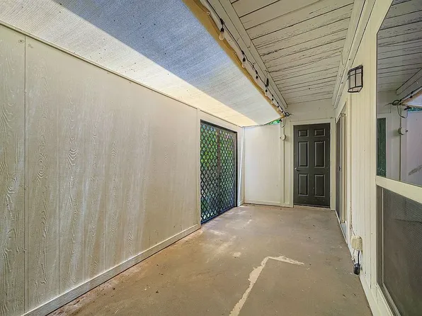 6718 Silvermine Dr APT 1704, Austin, TX 78736