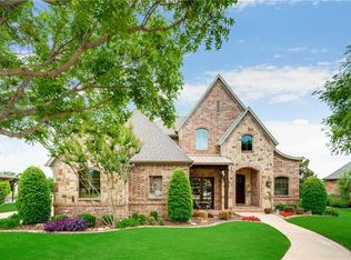 4 Signature Ct, Heath, TX 75032