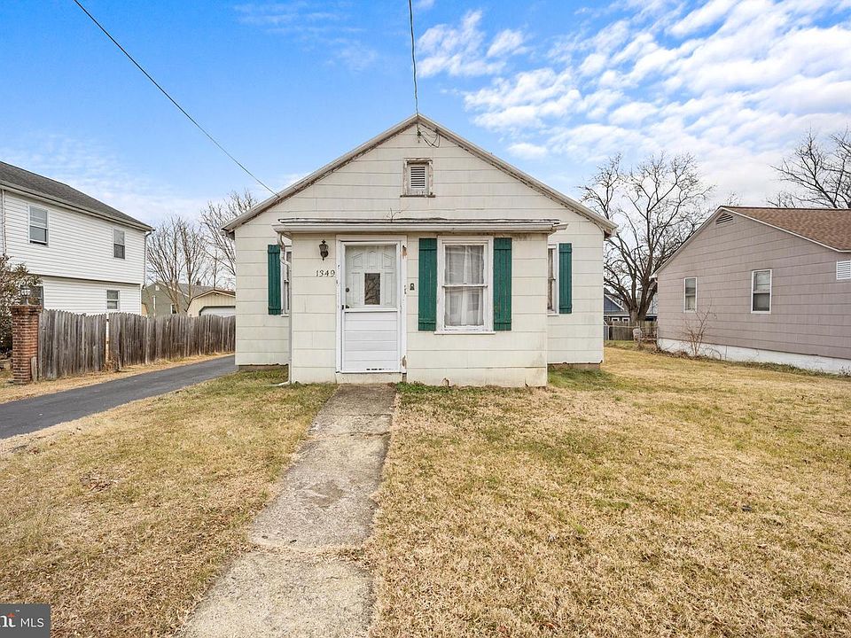 1st image of 1349 Plum St