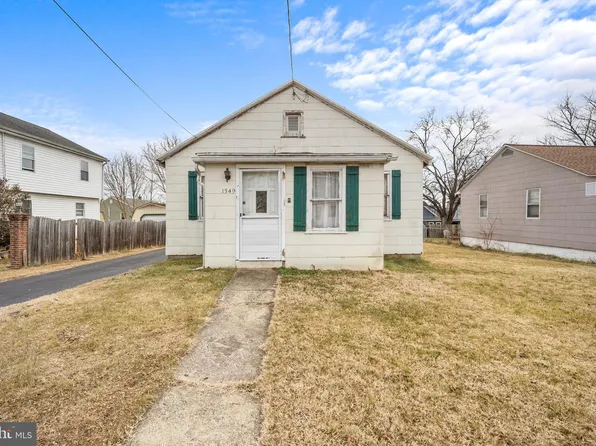 1349 Plum St, Upper Chichester, PA 19061