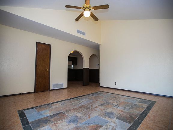 2nd image of 12035 Valley Quail Dr