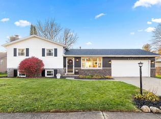 416 Brookcrest Dr, Washington, IL 61571