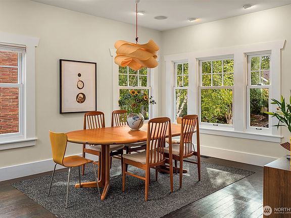 5th image of 3132 35th Avenue S