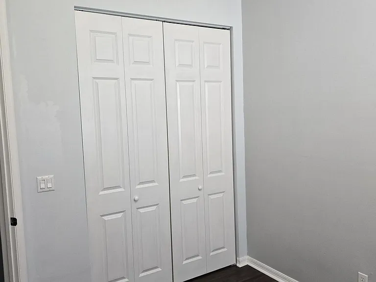 4261 E Main St — Photo 3