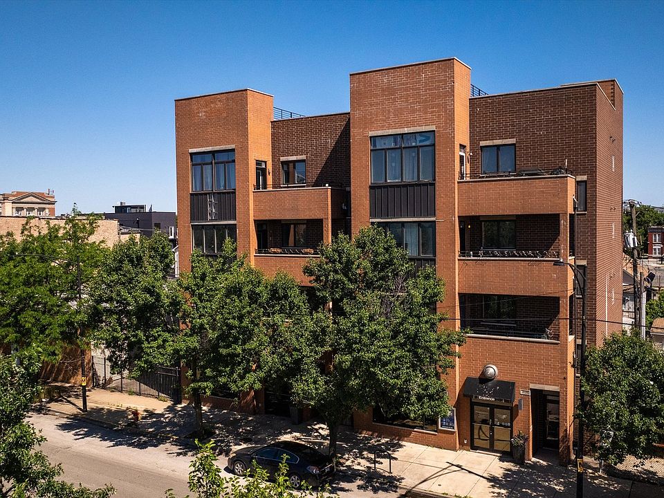 1st image of 2128 W Van Buren St APT 2